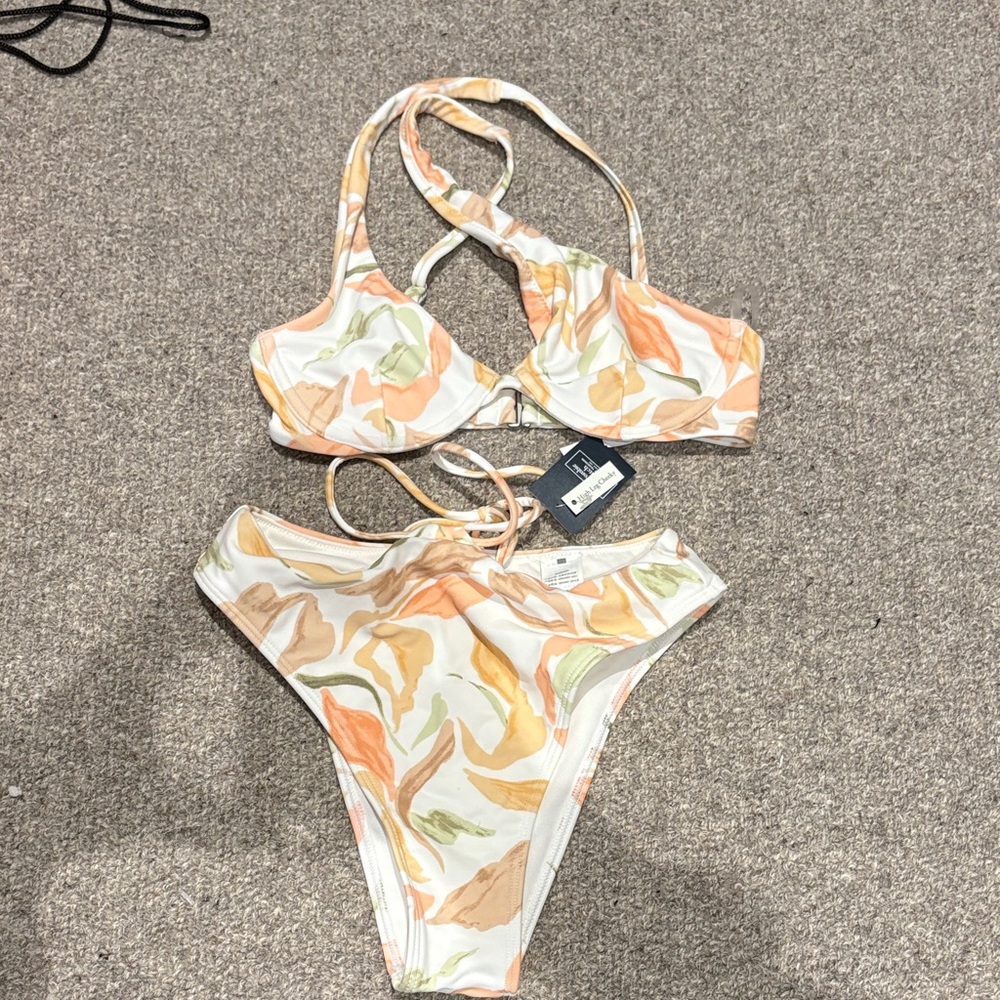 BNWT Abercrombie and Fitch floral bikini
